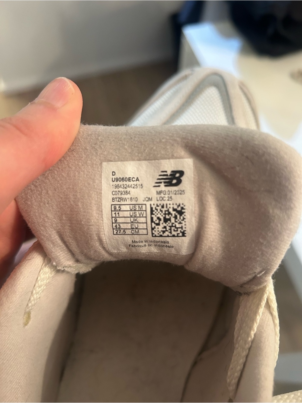 New Balance Cream & Light Gray Kids Chunky Sneaker - Picture 5 of 5